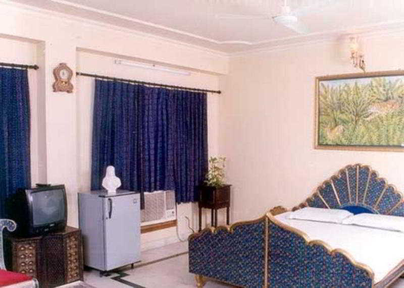 Hotel Aashish Jaipur Dış mekan fotoğraf